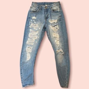 Ripped Boyfriend Jeans